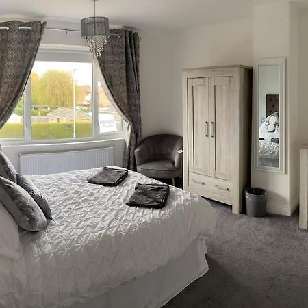 Modern 4 Bedroom House In Weymouth Sunny Corner Exterior photo