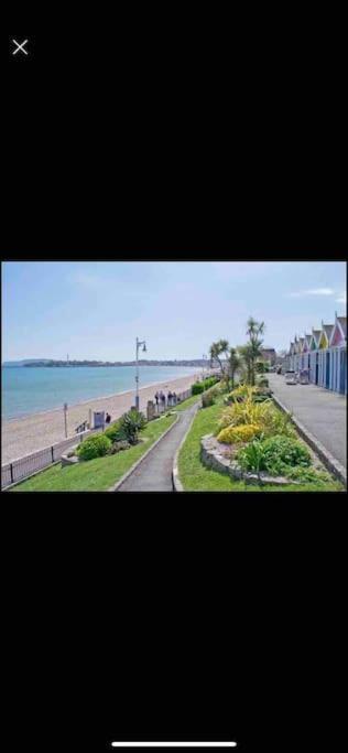 Modern 4 Bedroom House In Weymouth Sunny Corner Exterior photo